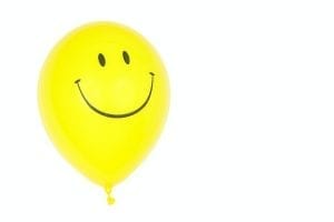 Dag van de Arbeid waarom werk een feestje is-by Polina Tankilevitch- yellow-smiley-balloon-with-white-background-3905773 (2) (1)